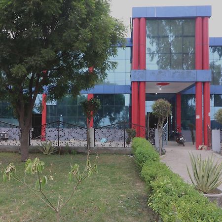 Hotel O Mulaqat Dadri Esterno foto