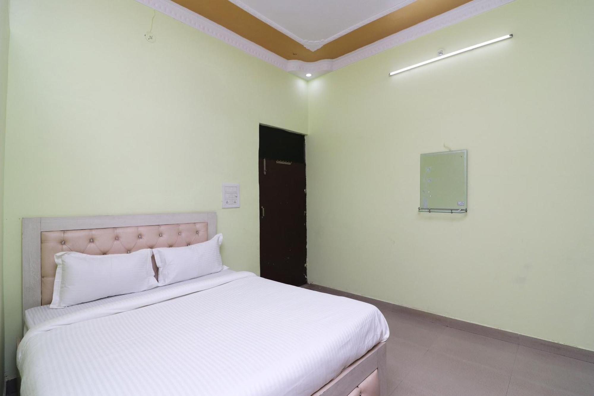 Hotel O Mulaqat Dadri Esterno foto