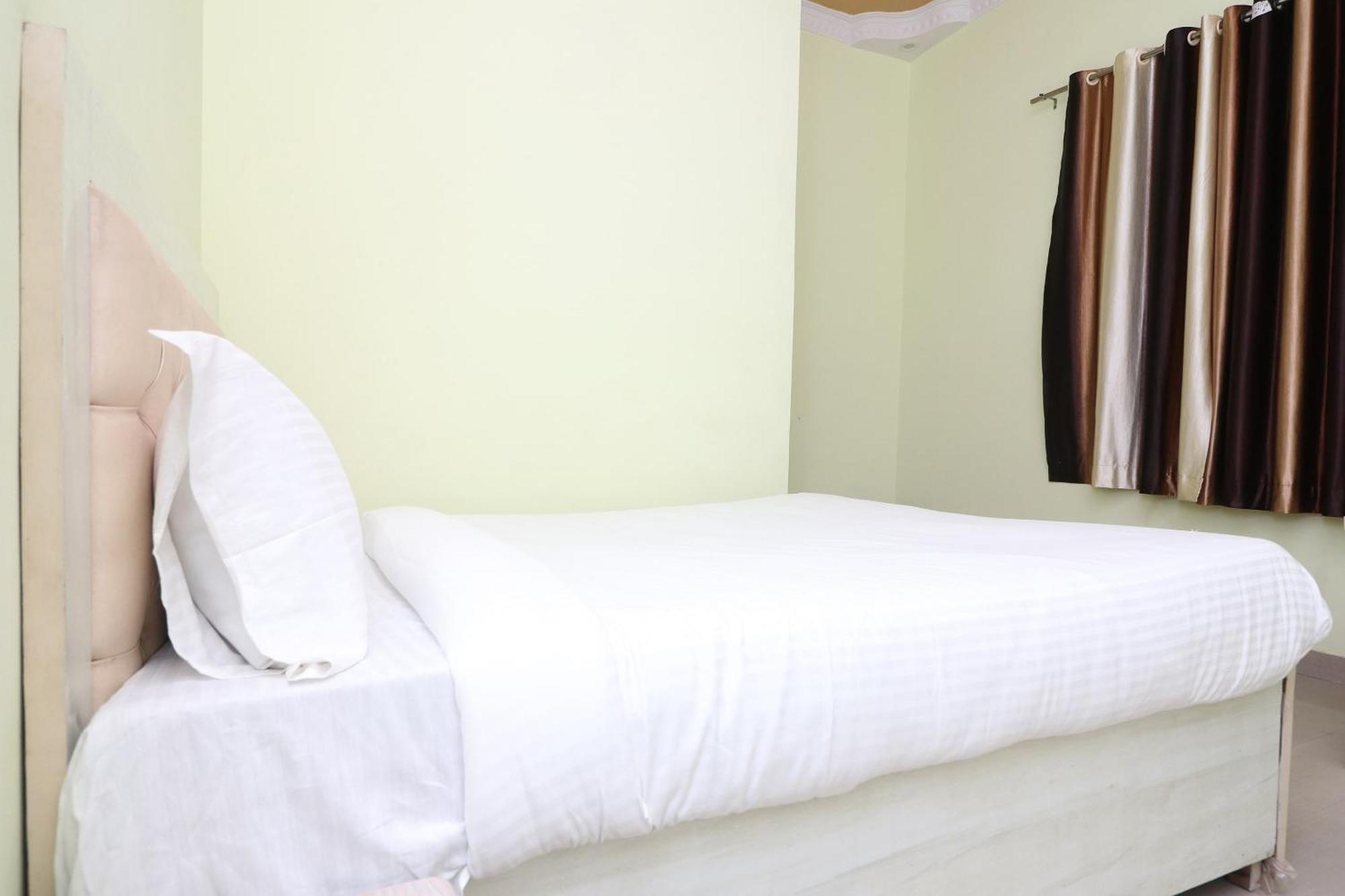 Hotel O Mulaqat Dadri Esterno foto