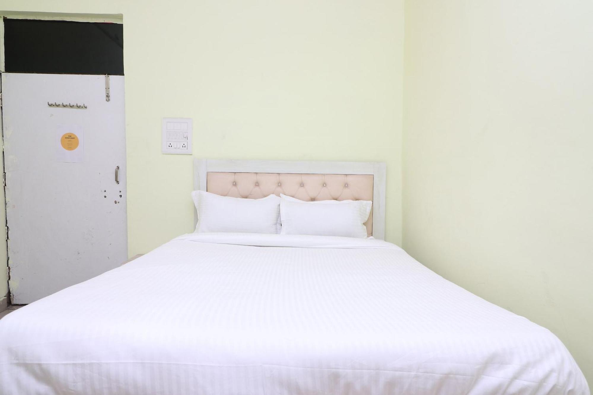 Hotel O Mulaqat Dadri Esterno foto